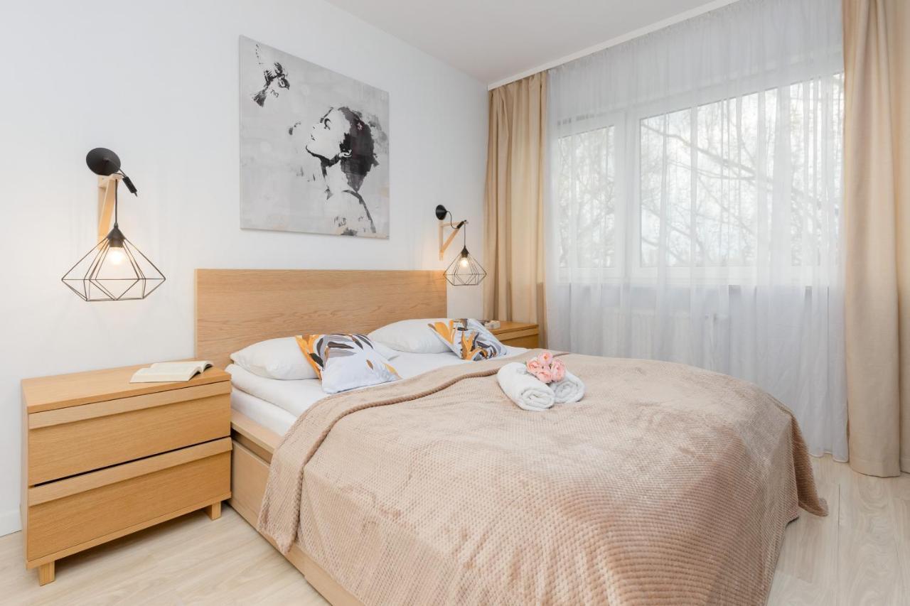 Warsaw Sokolowska One Bedroom Apartament By Noclegi Renters Buitenkant foto